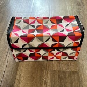 NEW Thirty One Geometric Creative Case